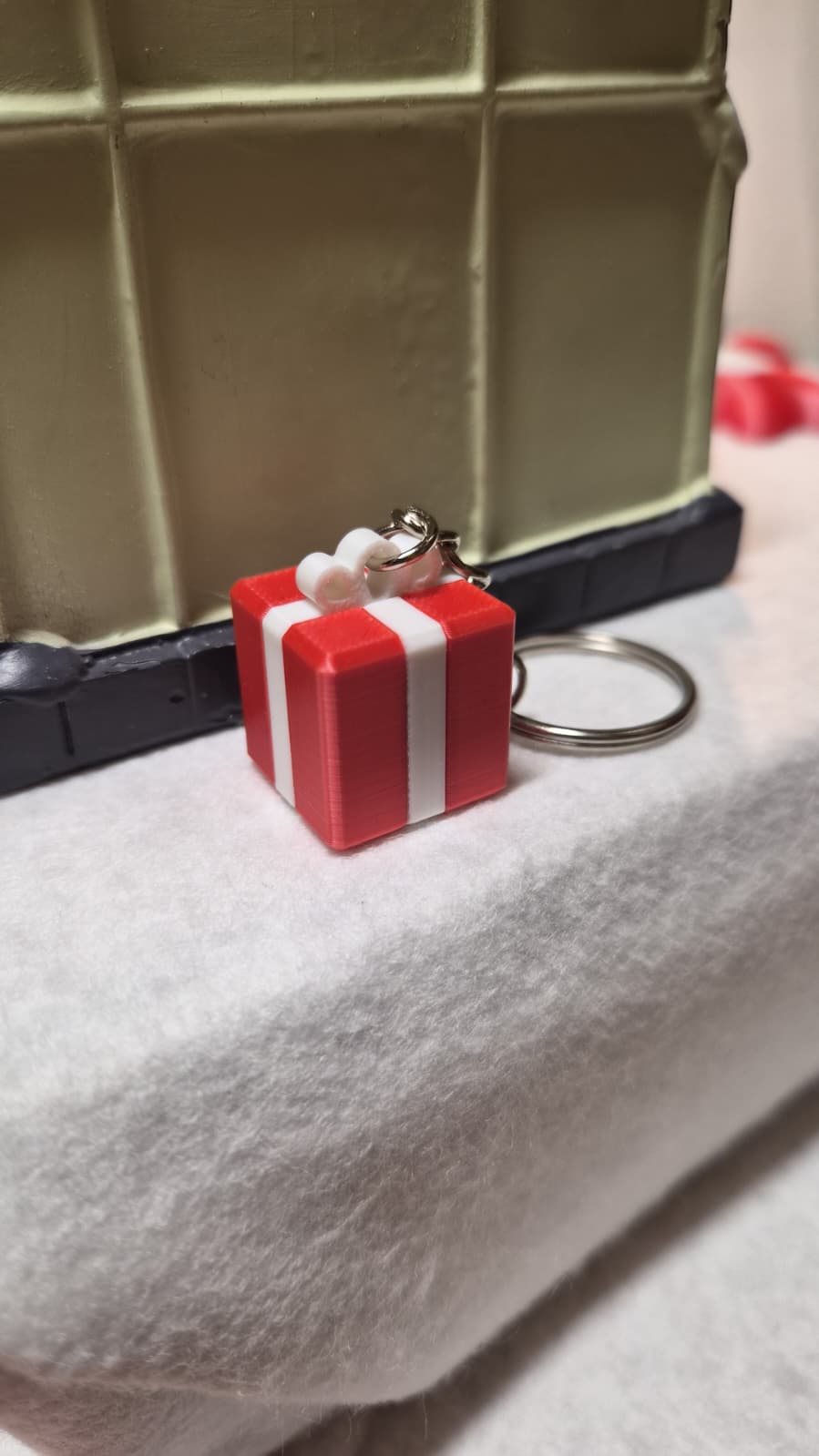 🎁 Christmas Gift Box – 3D Printed Holiday Decor